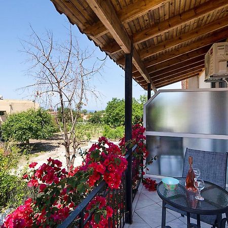 Irini Apartments And Studios アギオス・ゴルディオス エクステリア 写真