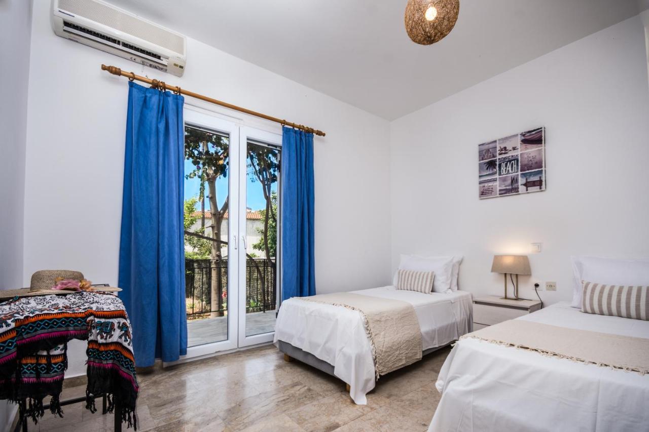 Irini Apartments And Studios アギオス・ゴルディオス エクステリア 写真